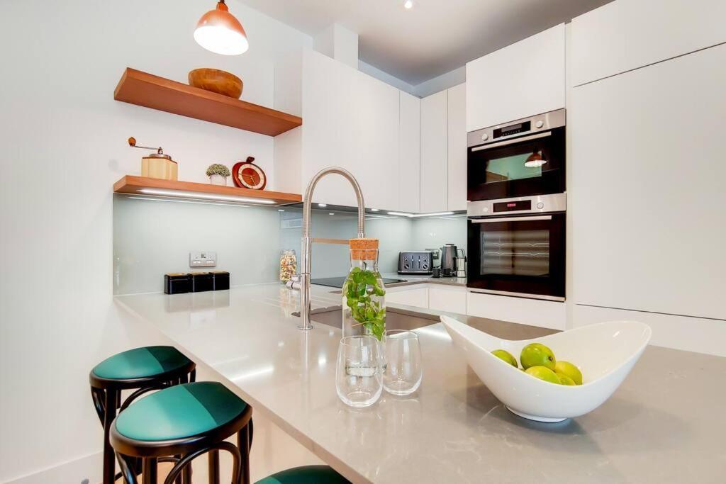 11 Borough - Bright & Spacious 2-bed Near Bridge * Londres